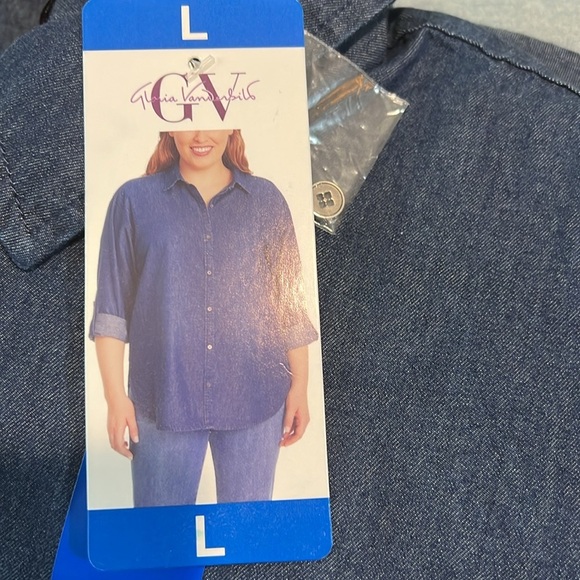 Gloria Vanderbilt Womens Long Sleeve Regular Fit Button-Down Shirt - Picture 6 of 9